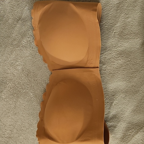 Elegant Strapless Light Tan, Black and Tan Bandeaus - Picture 4 of 4